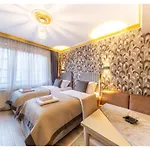 Ξενοδοχείο με διαμερίσματα Taksim 4*